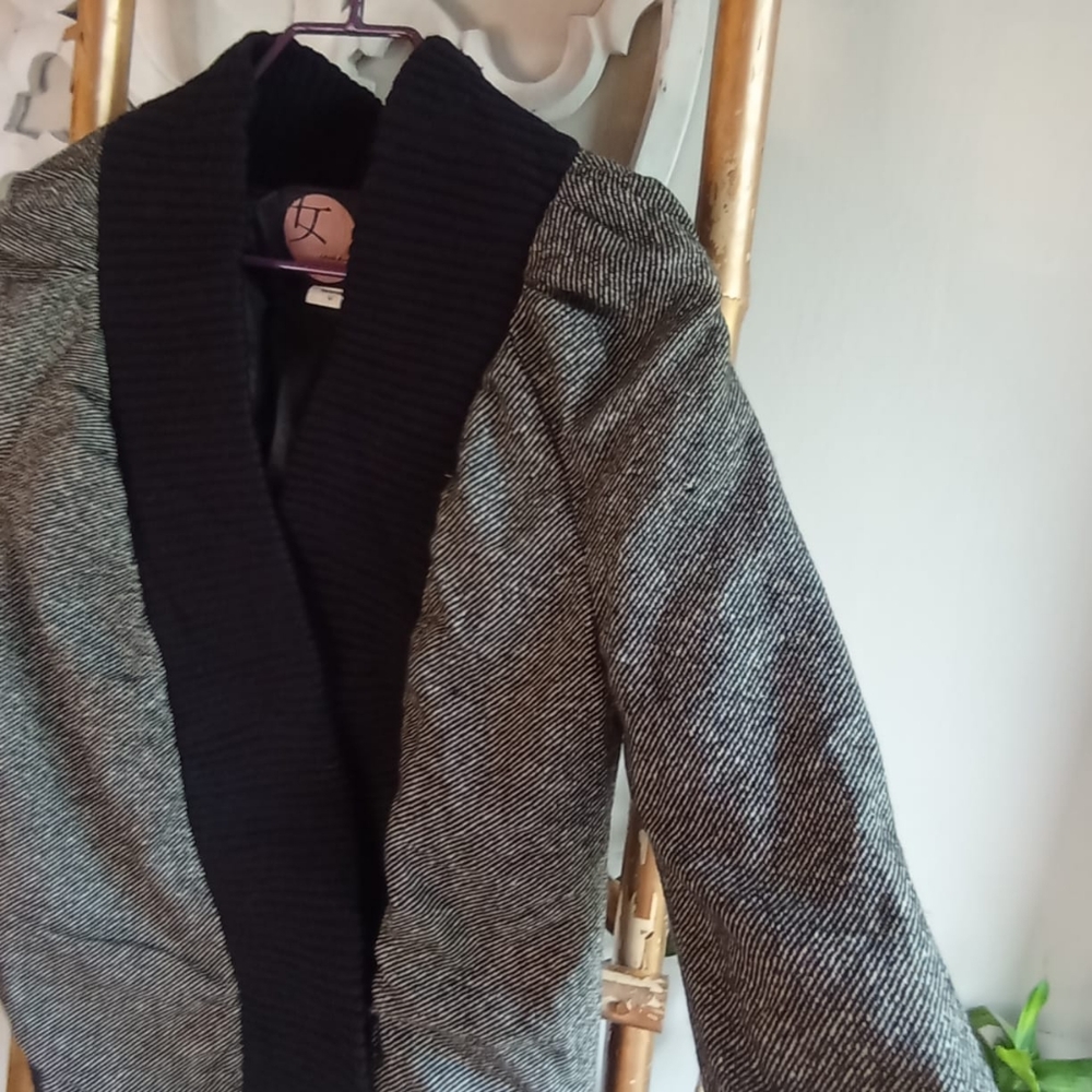 Checkered Korean Short Coat - Picture 14 of 17